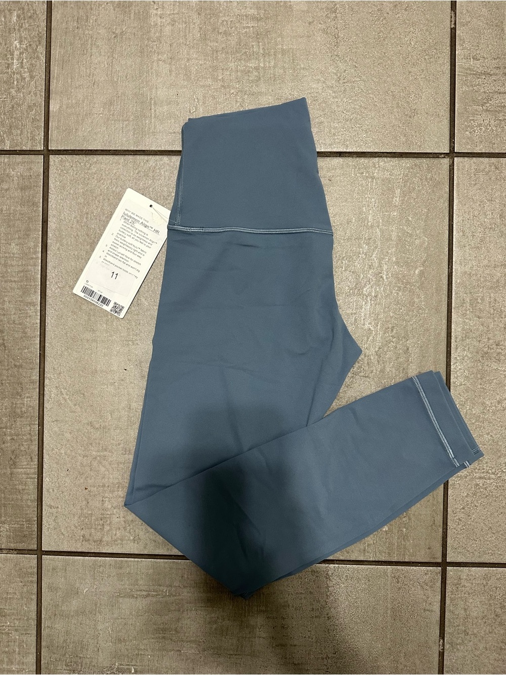 Lululemon Align High Rise 25" Leggings
SIZE 6